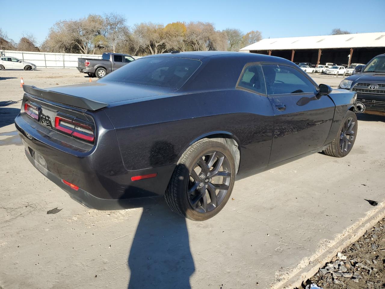 2019 Dodge Challenger - Image 3