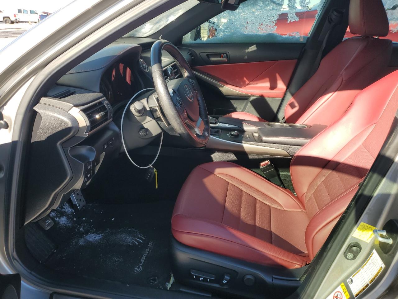 2018 Lexus IS - Image 7