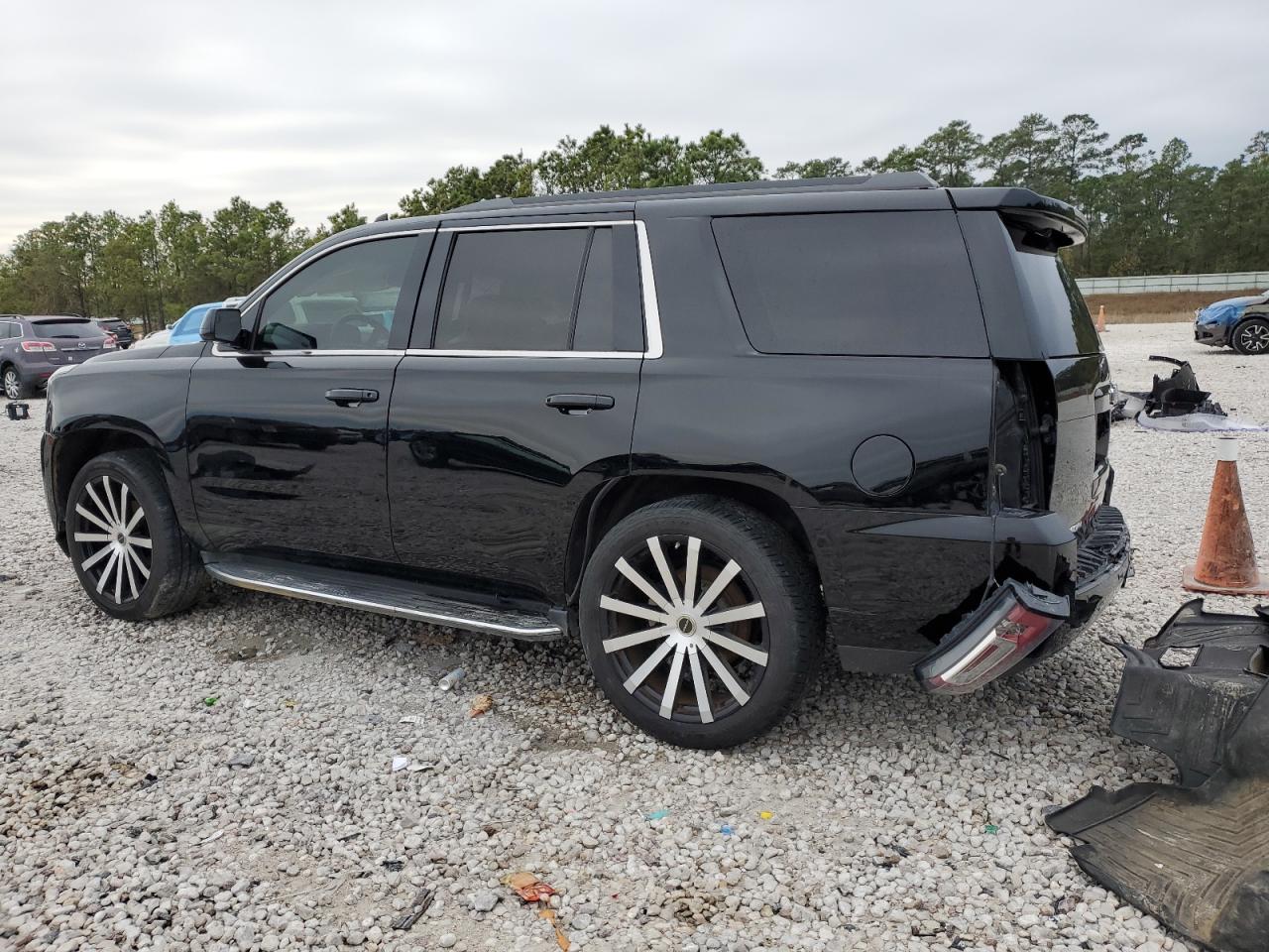 2018 GMC Yukon - Image 2