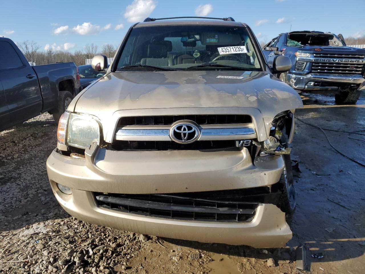 2005 Toyota Sequoia - Image 5