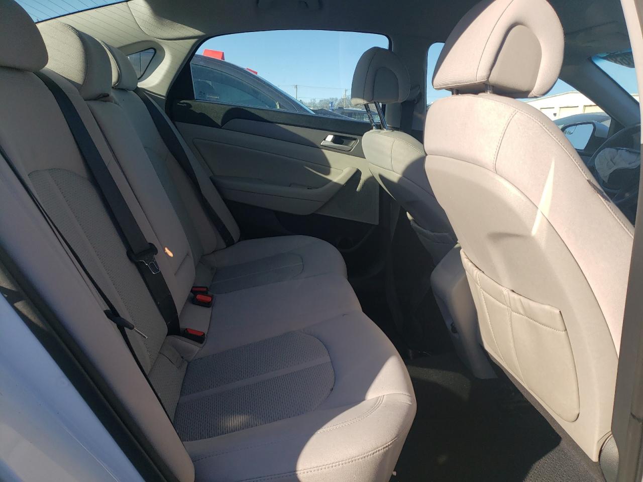 2015 Hyundai Sonata - Image 10