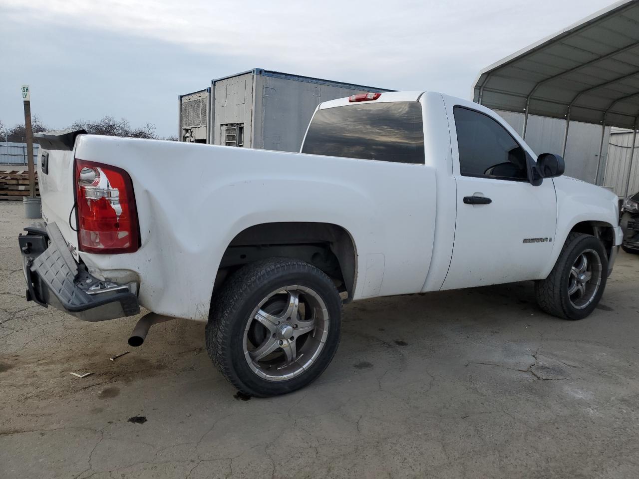 2008 GMC Sierra - Image 2
