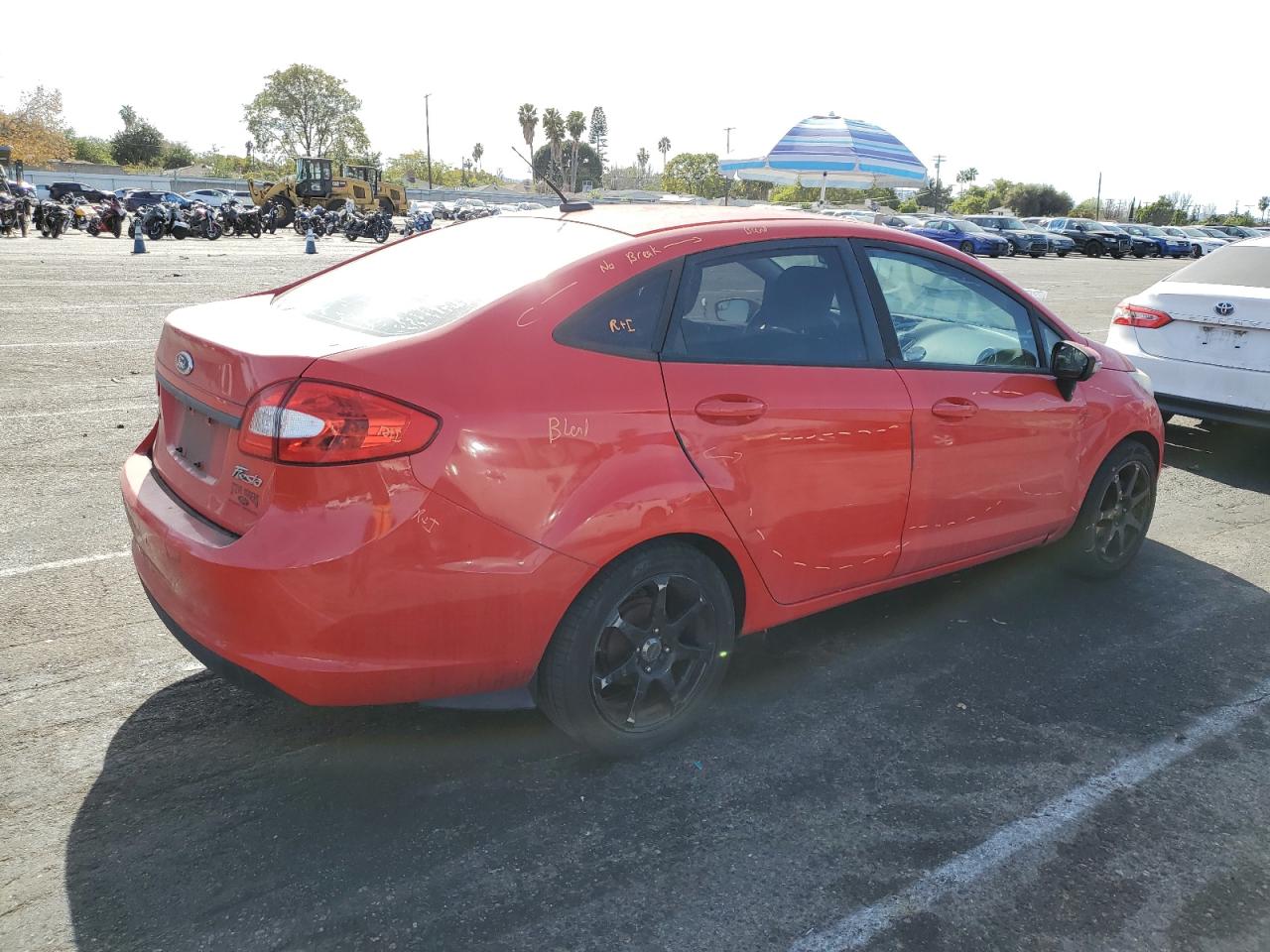 2012 Ford Fiesta - Image 3