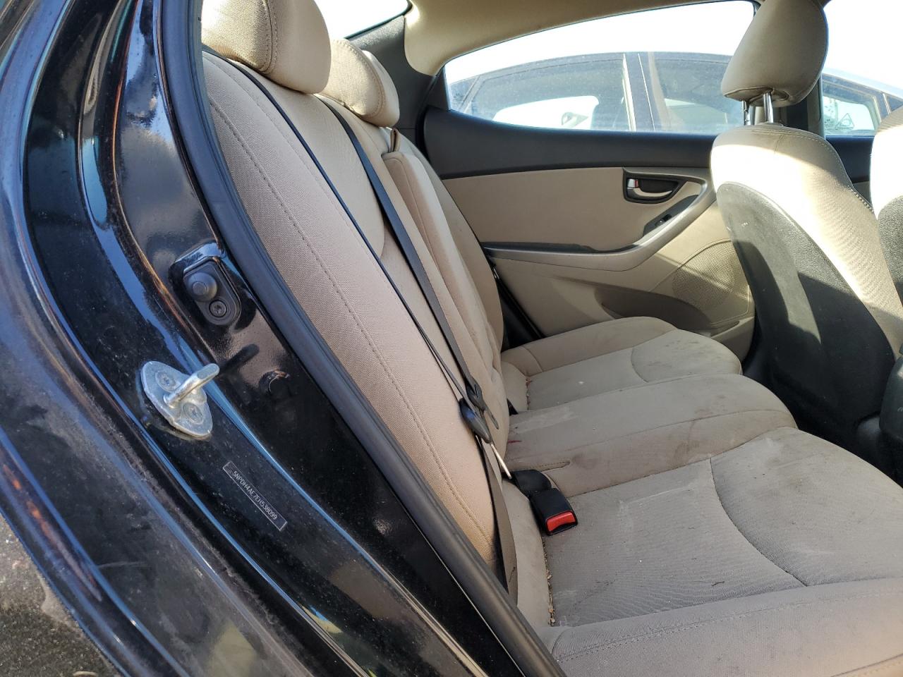 2014 Hyundai Elantra - Image 10
