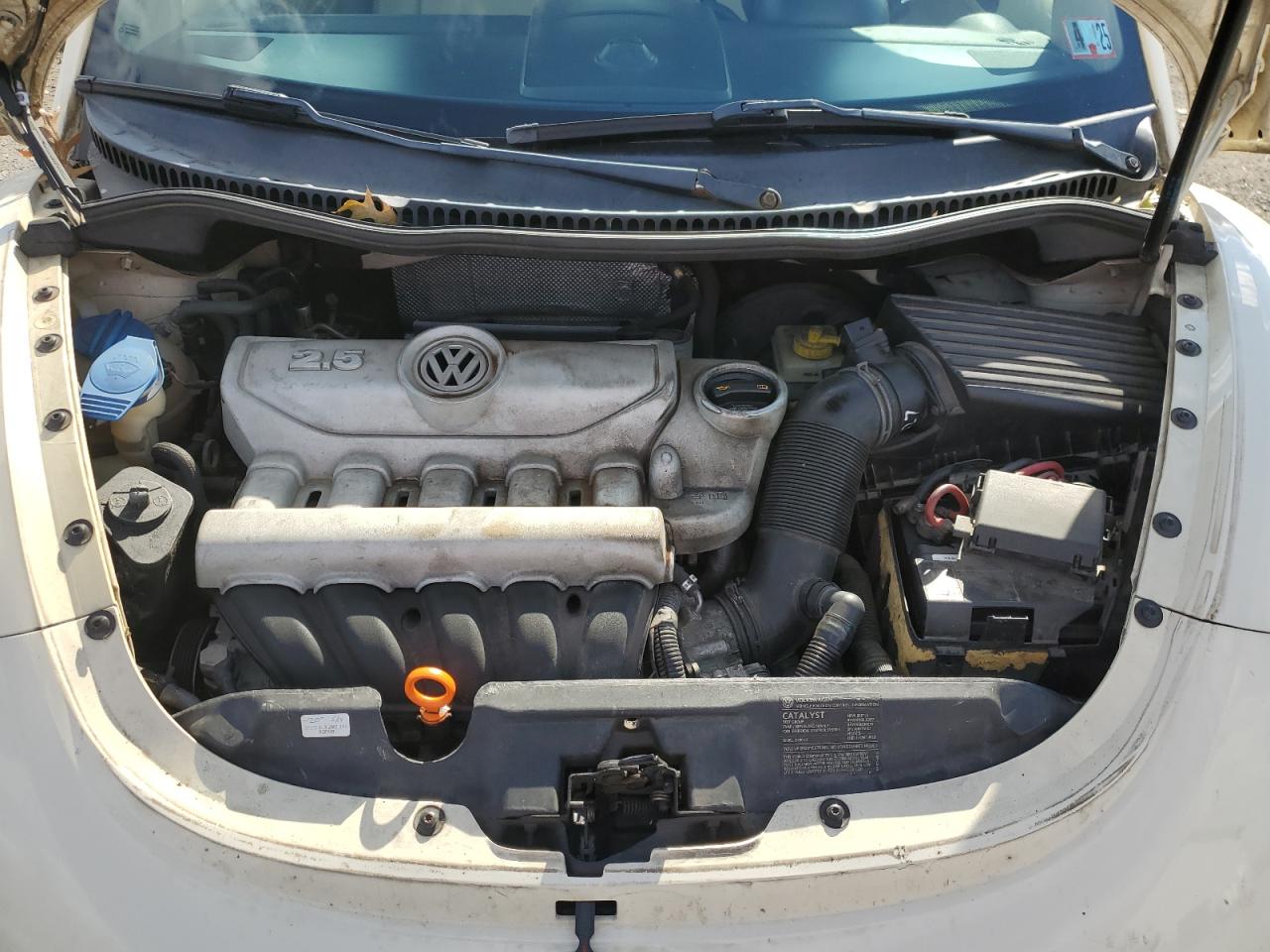 2008 Volkswagen Beetle - Image 11