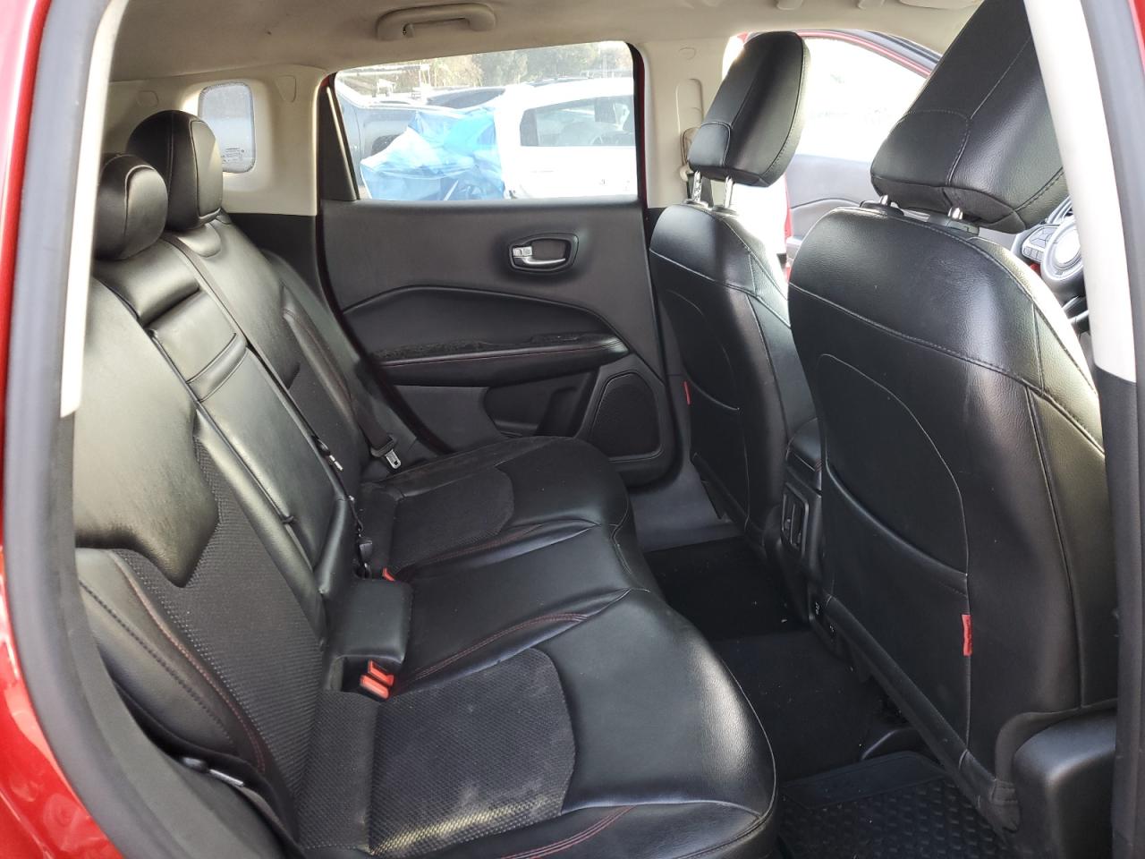 2018 Jeep Compass - Image 11