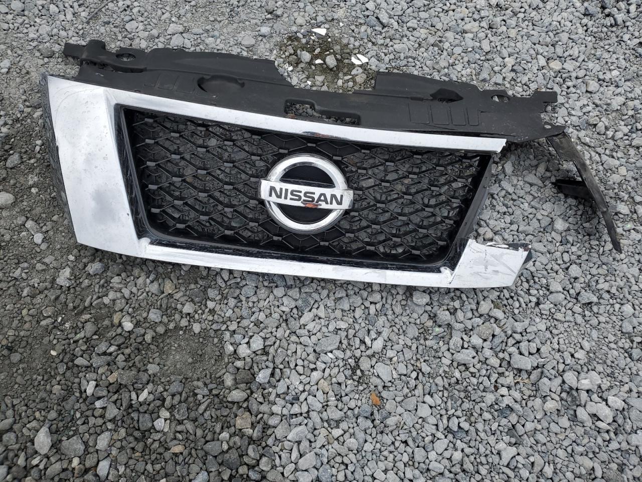 2014 Nissan Pathfinder - Image 13