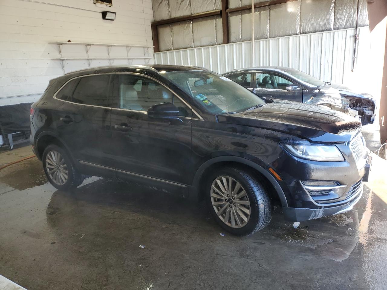 2019 Lincoln MKZ - Image 4