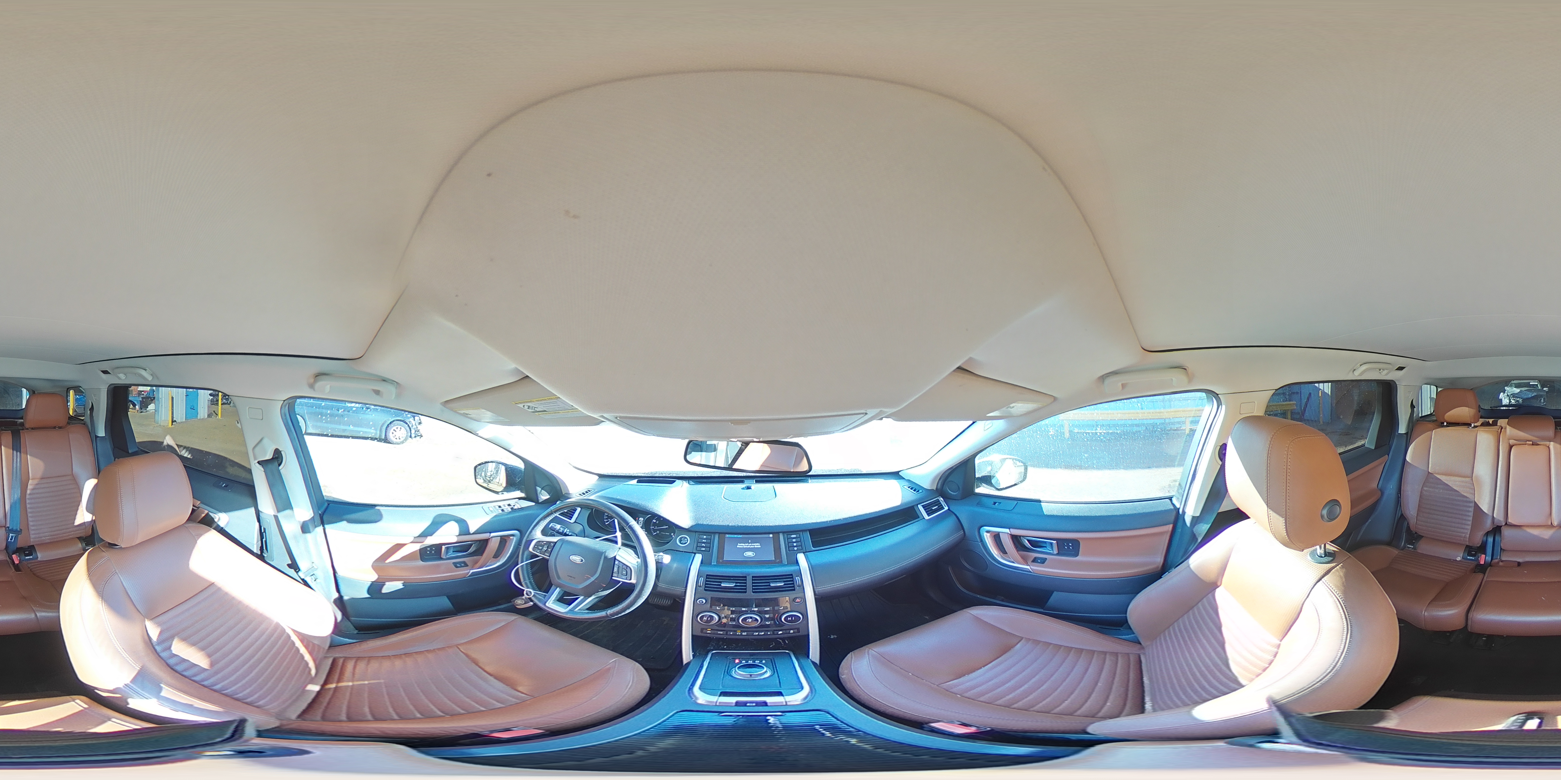 2016 Land Rover Discovery - Image 14