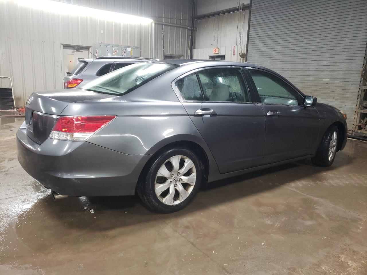 2010 Honda Accord - Image 3