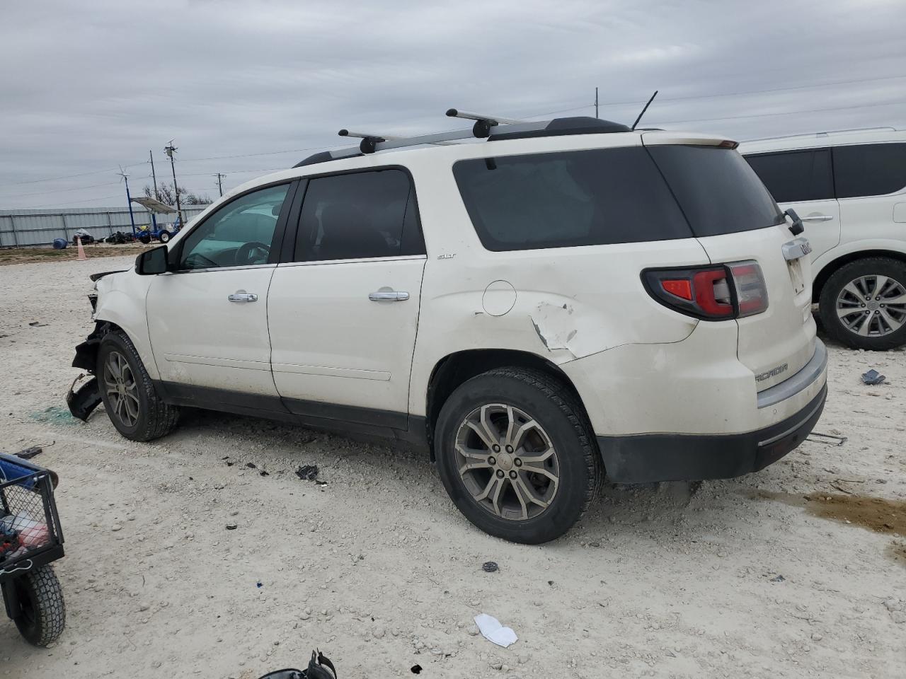 2013 GMC Acadia - Image 2