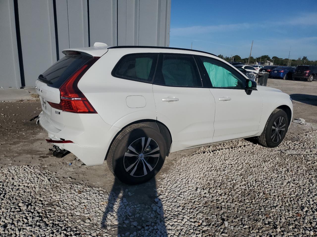 2025 Volvo XC60 - Image 3