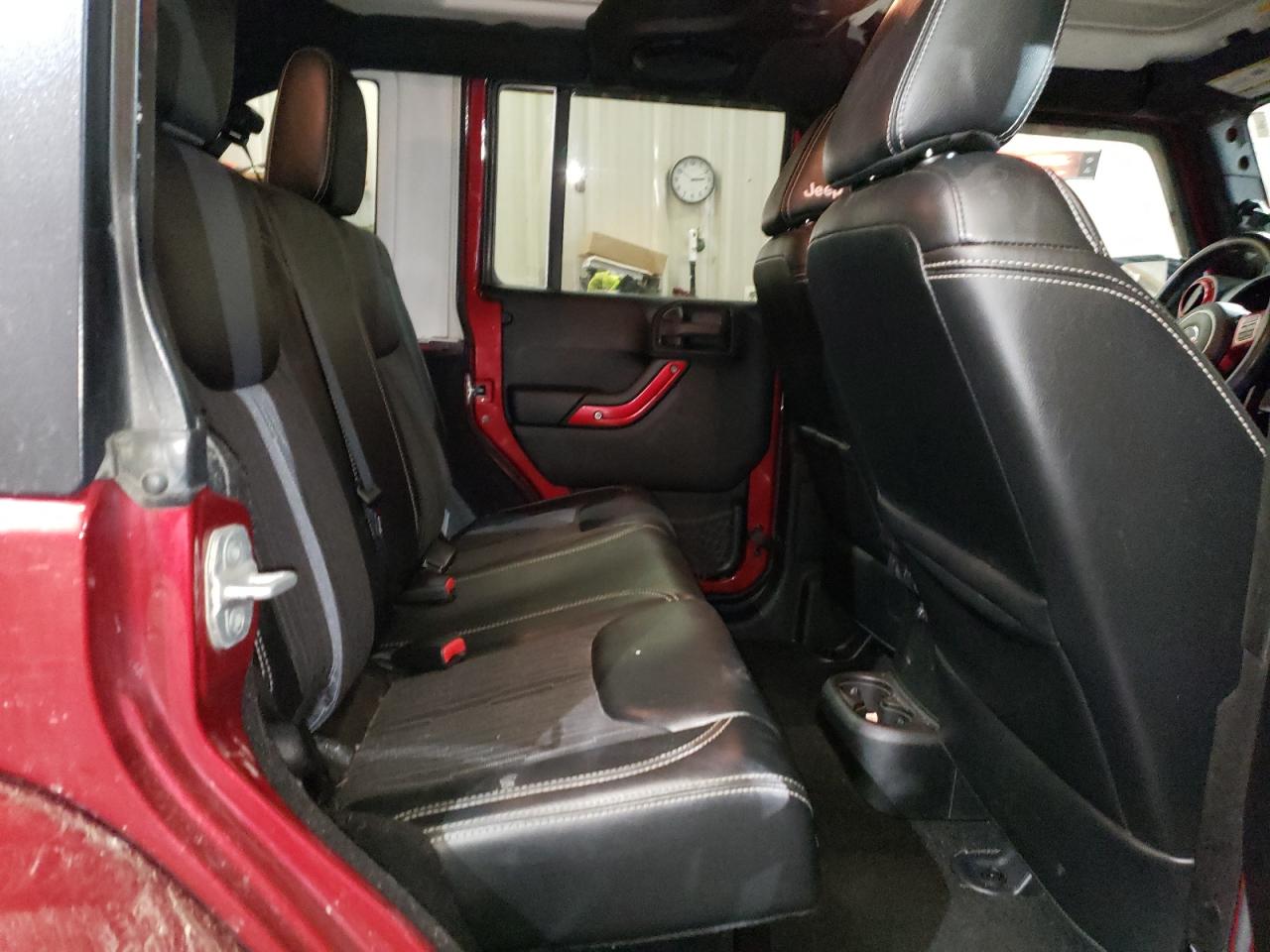 2013 Jeep Wrangler - Image 12