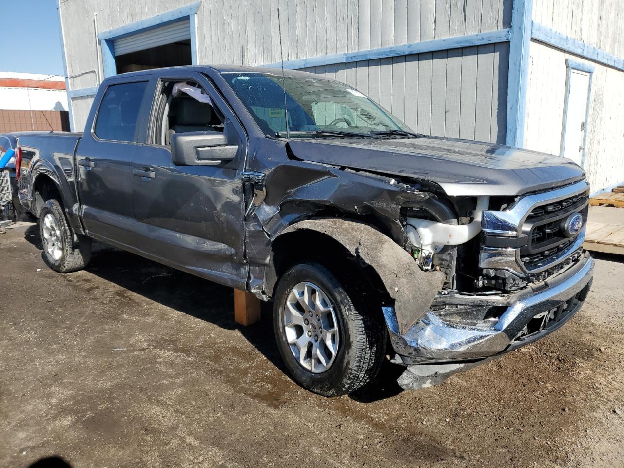 2023 Ford F-150 - Image 4