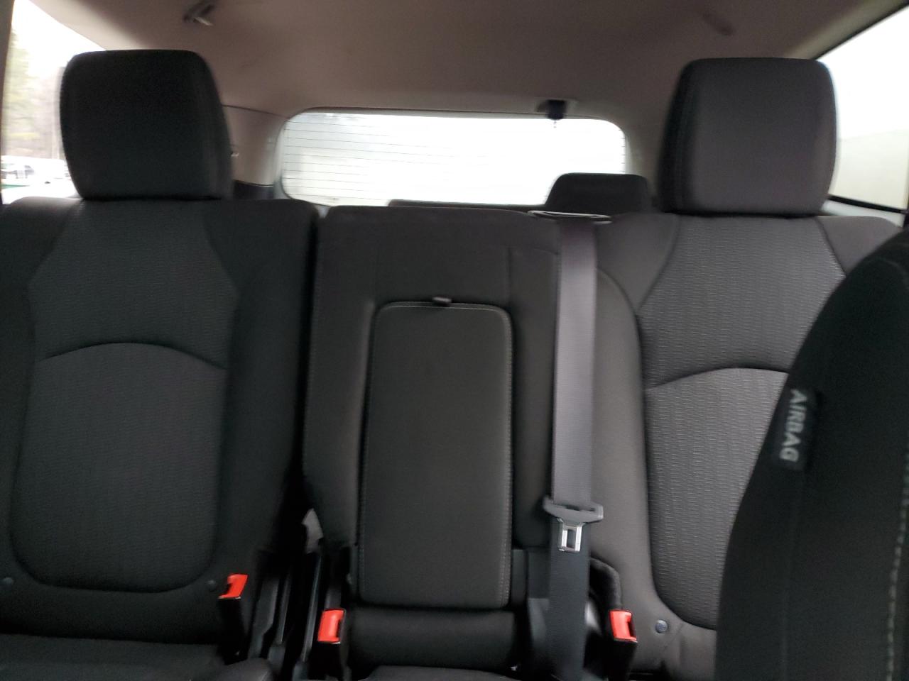 2015 Chevrolet Traverse - Image 10