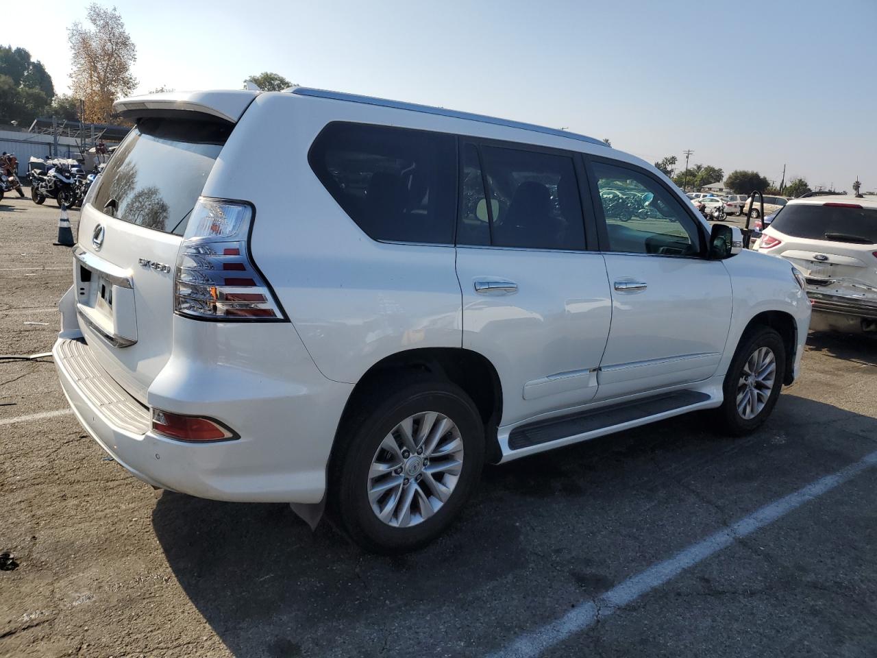 2014 Lexus GX - Image 3