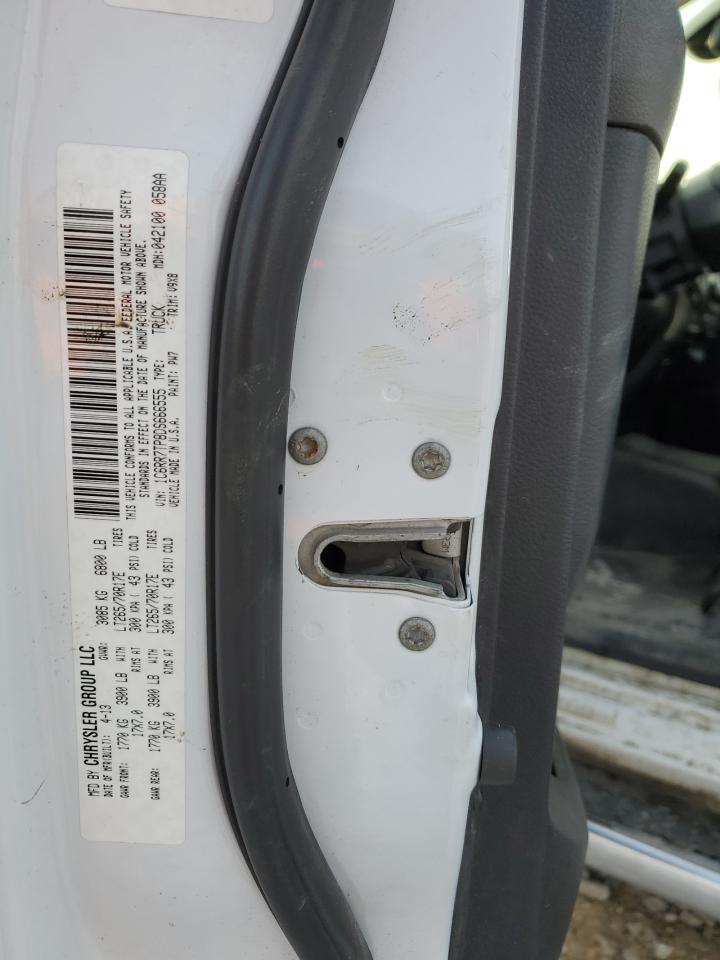 2013 RAM 1500 - Image 12