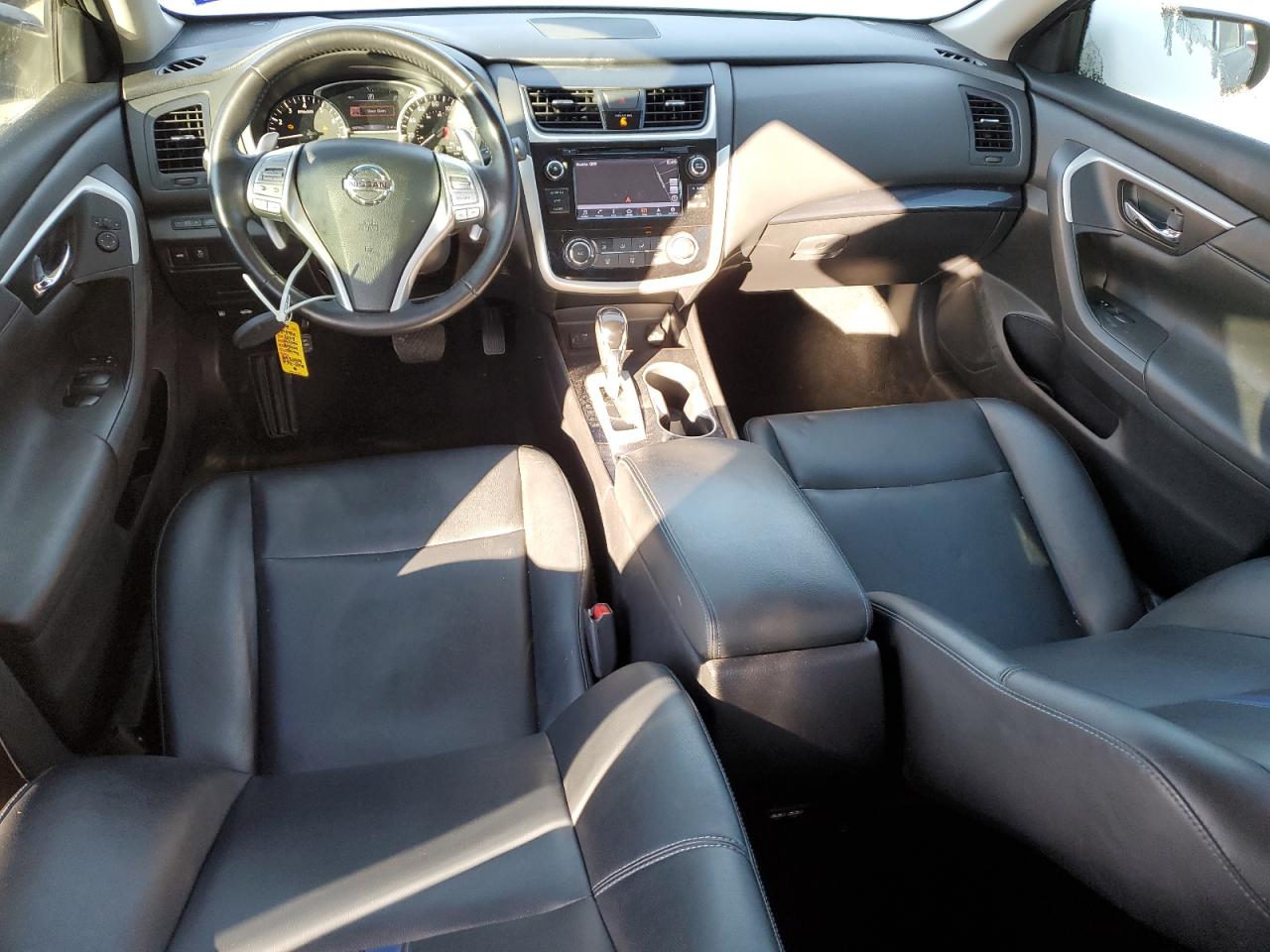 2018 Nissan Altima - Image 8