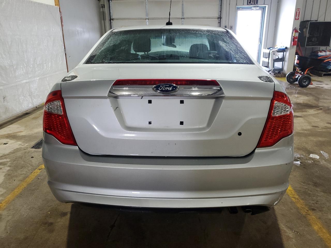 2010 Ford Fusion - Image 6
