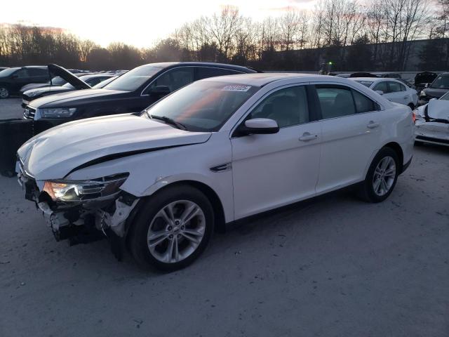 2018 Ford Taurus Sel