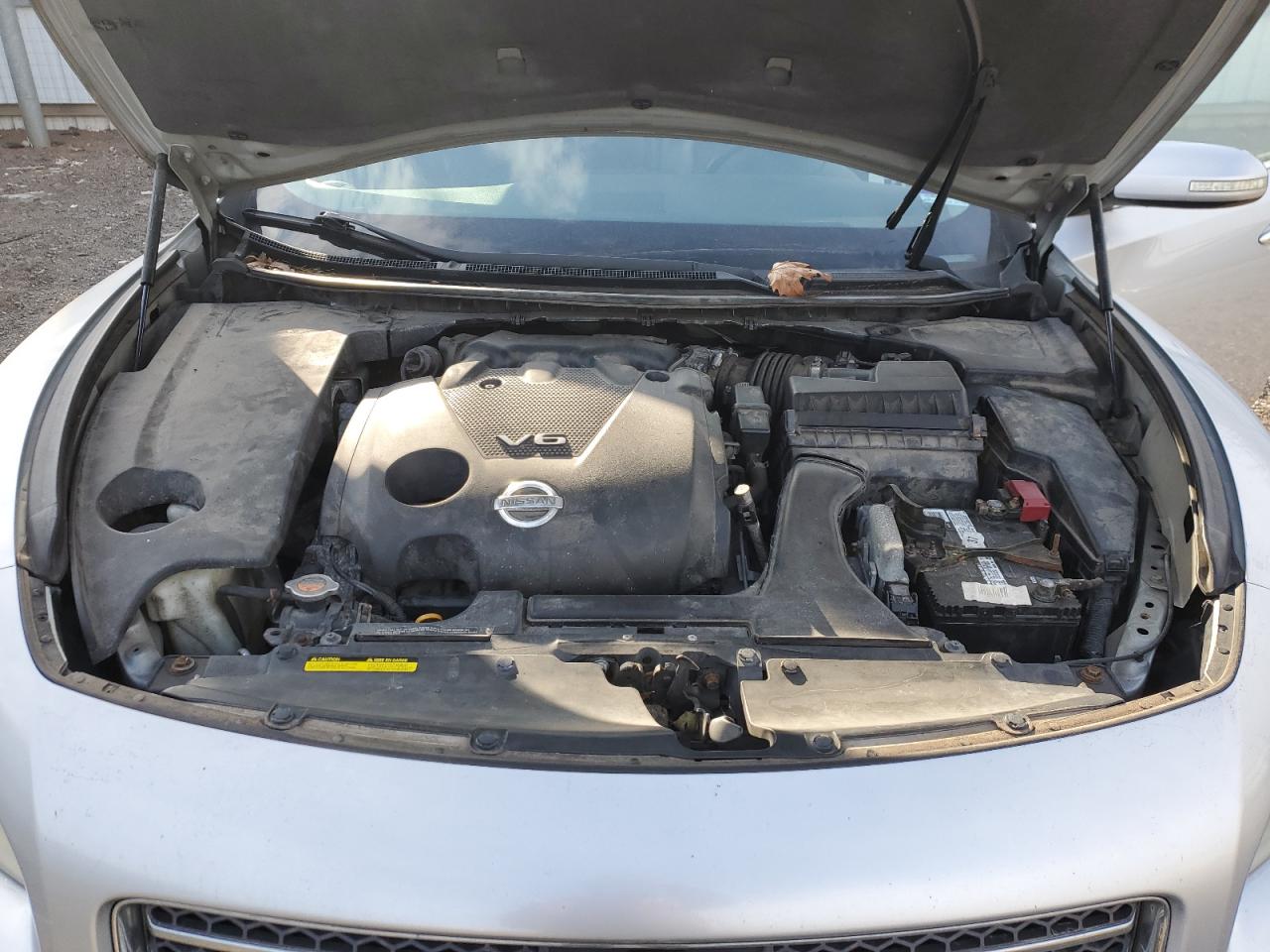 2010 Nissan Maxima - Image 12