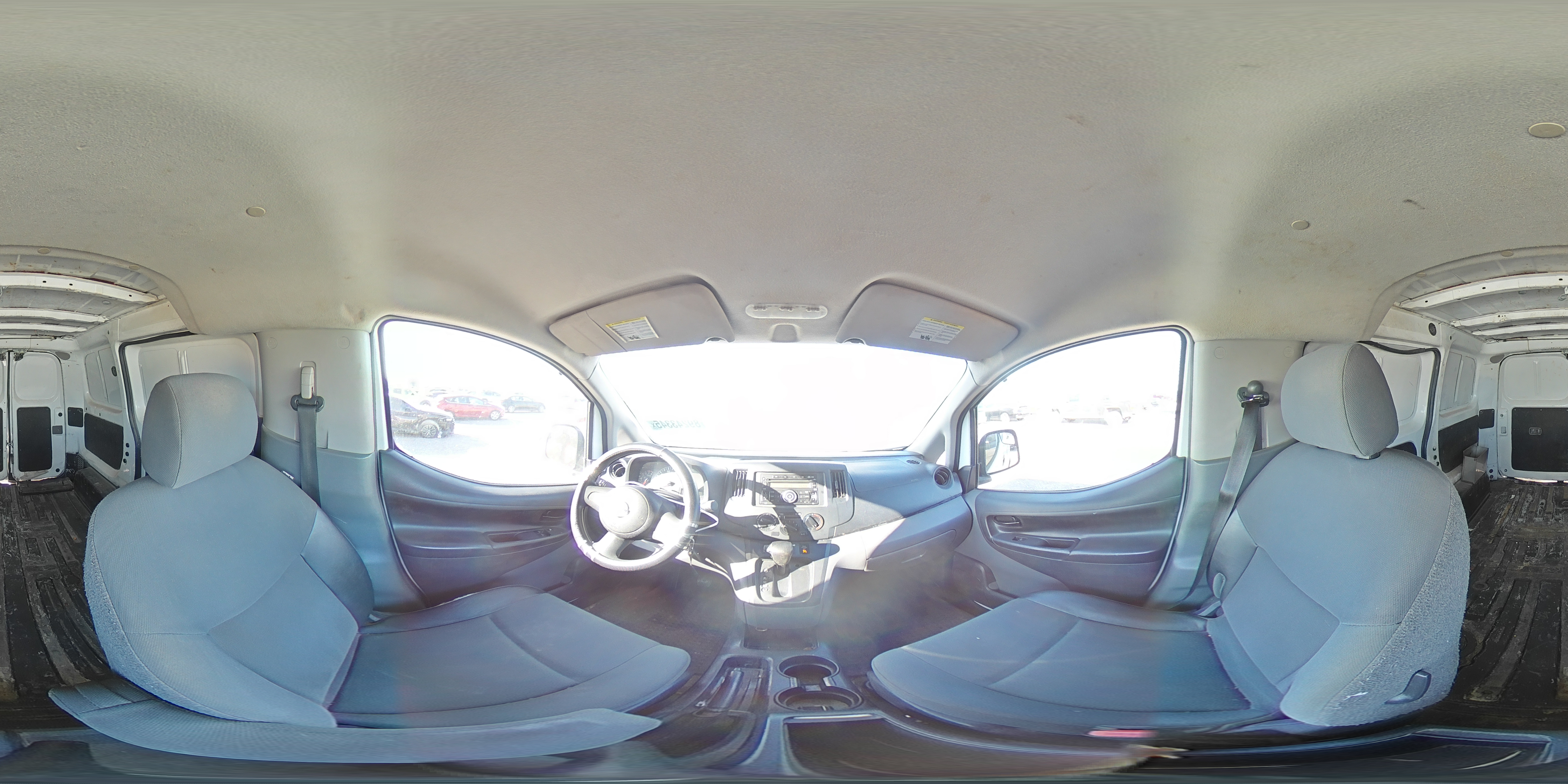 2015 Nissan NV - Image 13