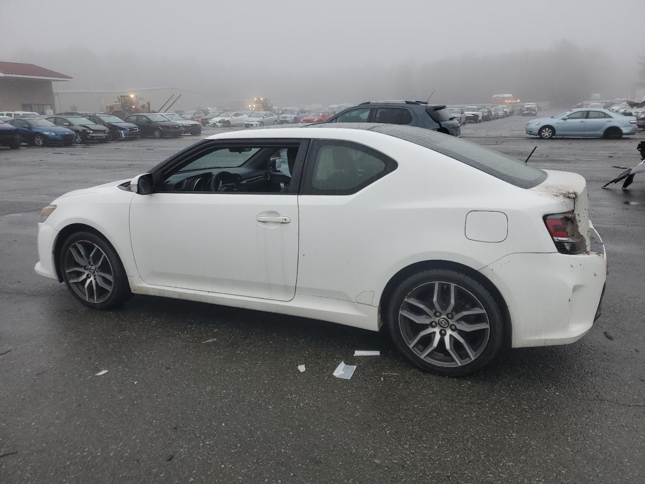 2014 Toyota tC - Image 2