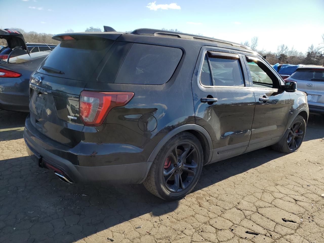 2017 Ford Explorer - Image 3