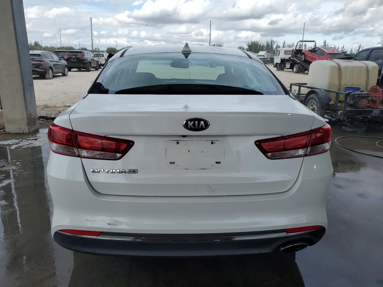 2017 Kia Optima - Image 6