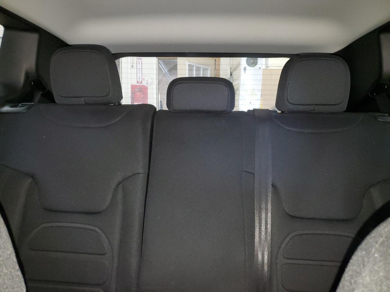 2019 Jeep Renegade - Image 10