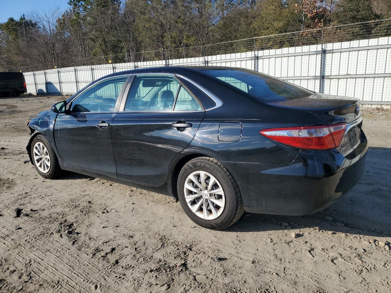 2015 Toyota Camry - Image 2