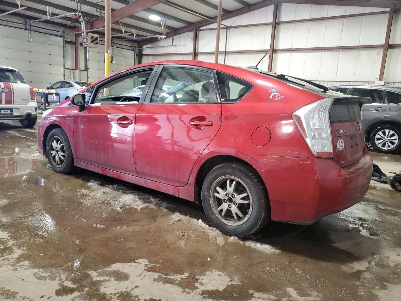 2010 Toyota Prius - Image 2