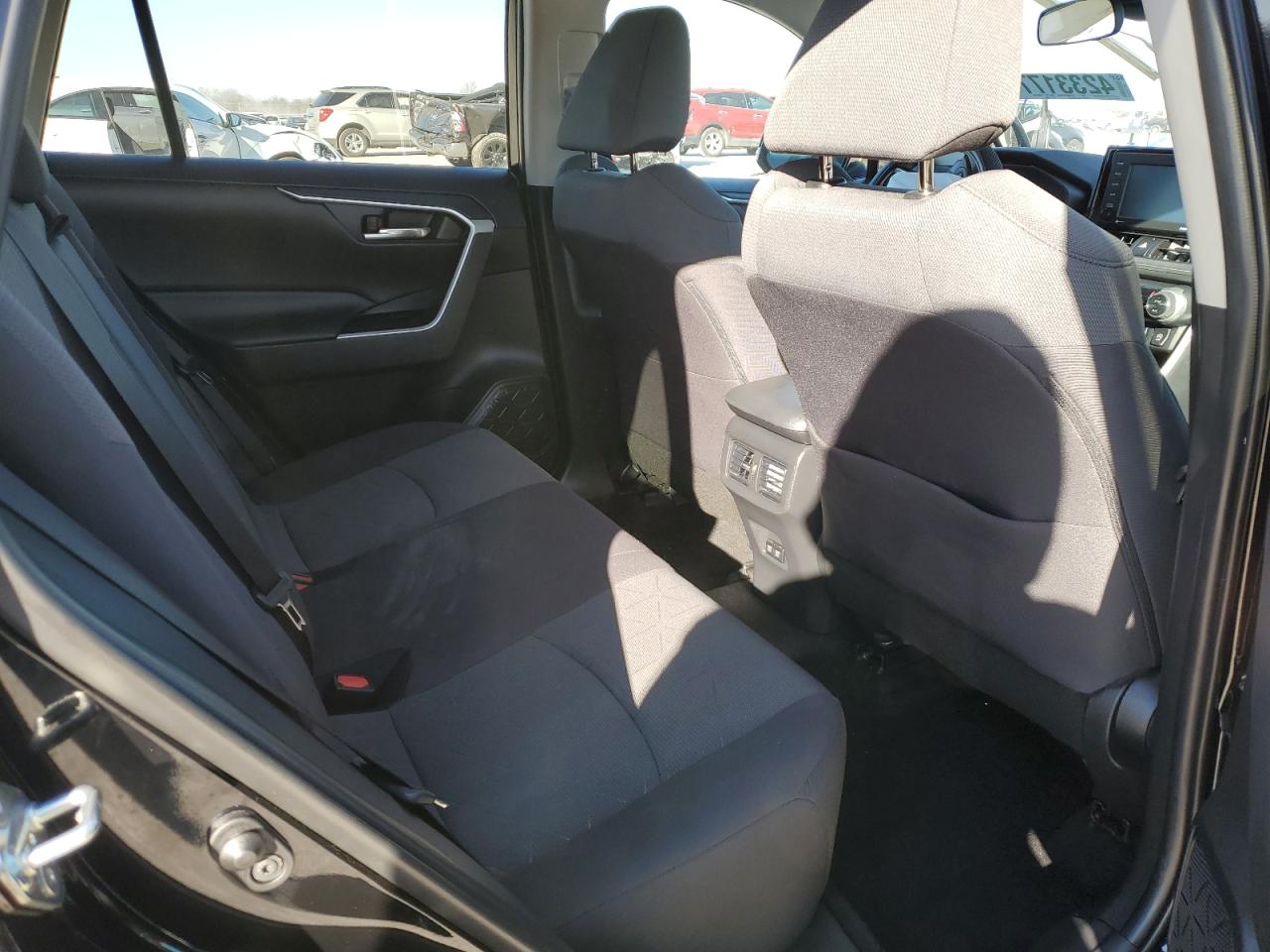 2020 Toyota RAV 4 - Image 10