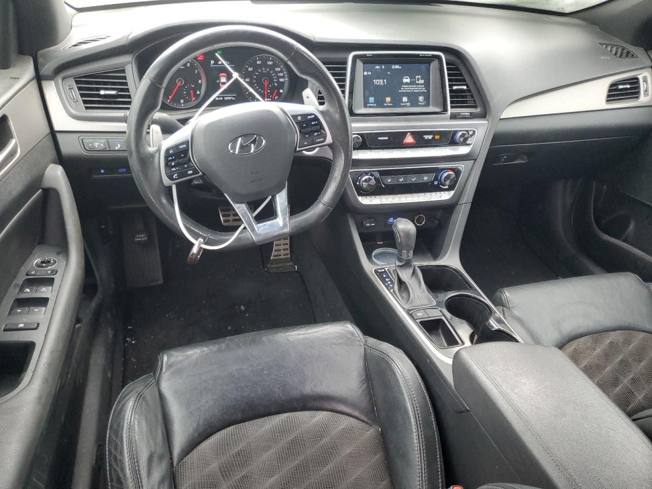 2018 Hyundai Sonata - Image 8