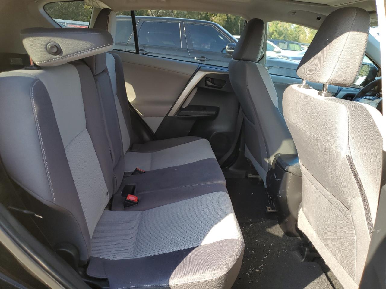2013 Toyota RAV 4 - Image 11