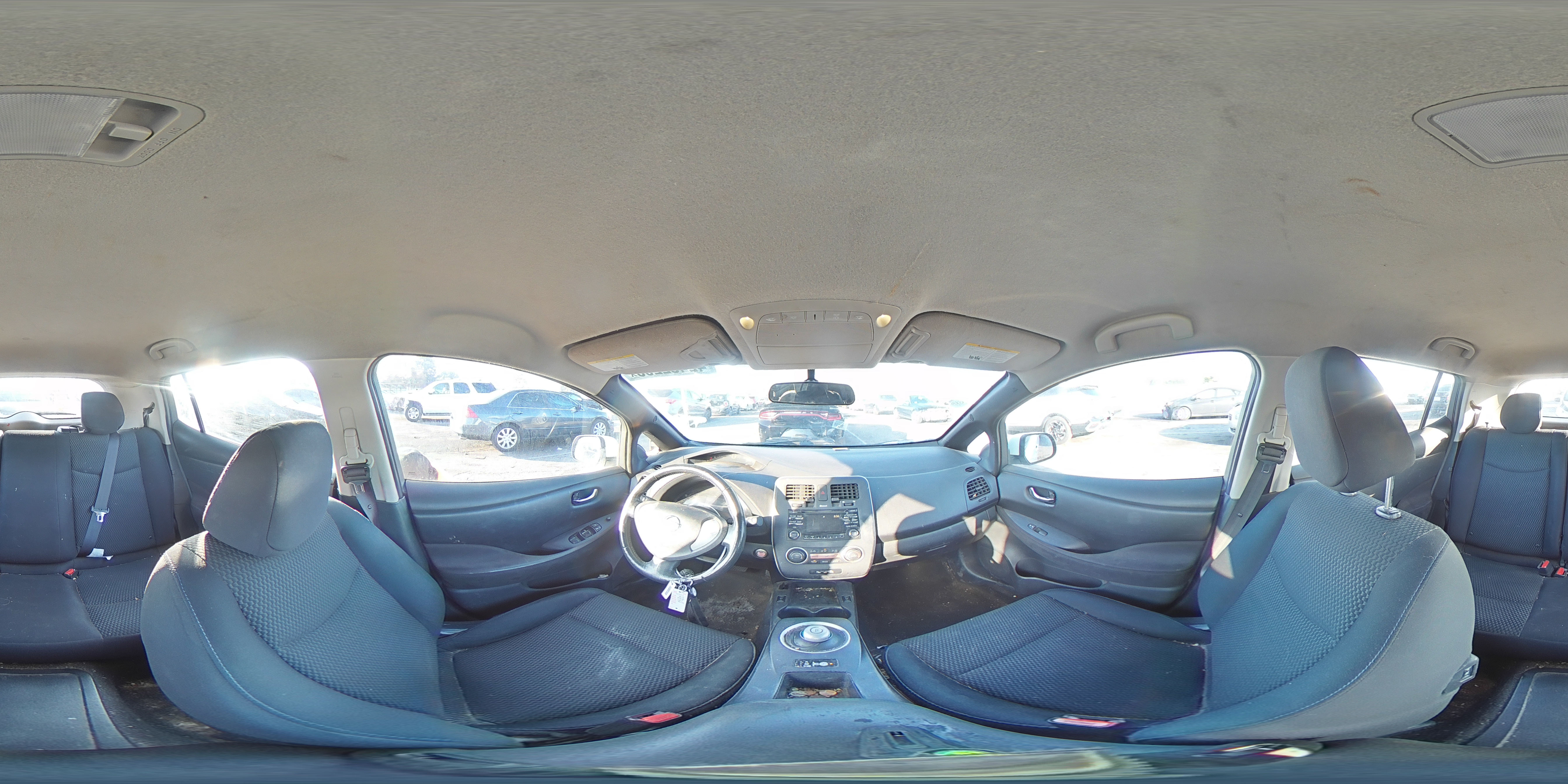 2013 Nissan Leaf - Image 12