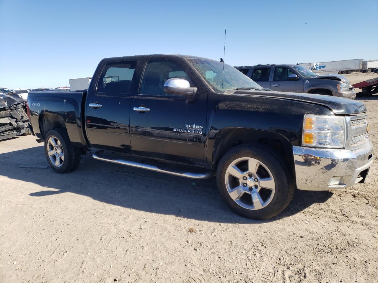 2012 Chevrolet Silverado - Image 4