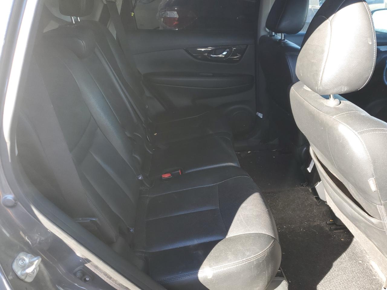 2019 Nissan Rogue - Image 11