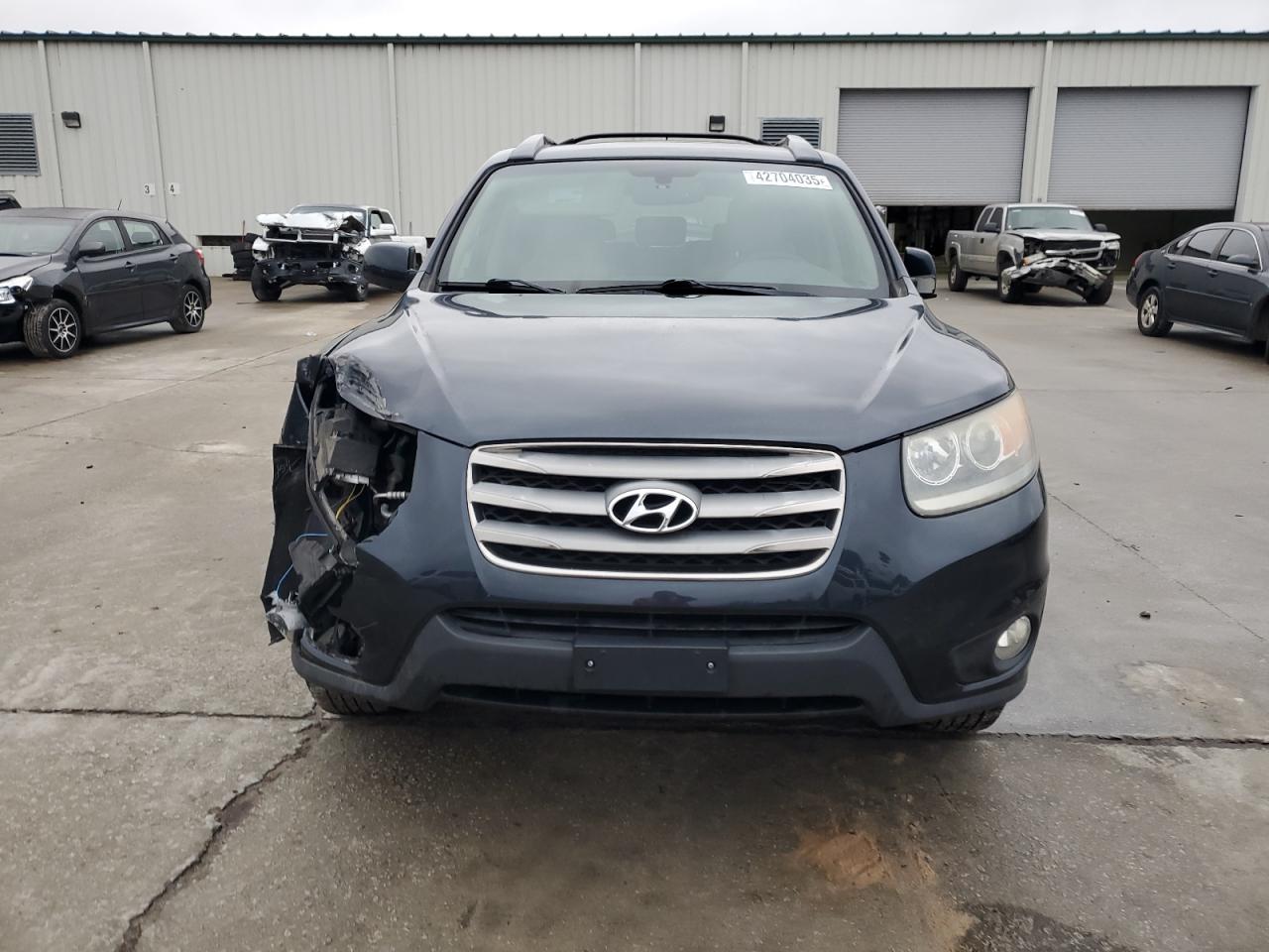 2012 Hyundai Santa Fe - Image 5