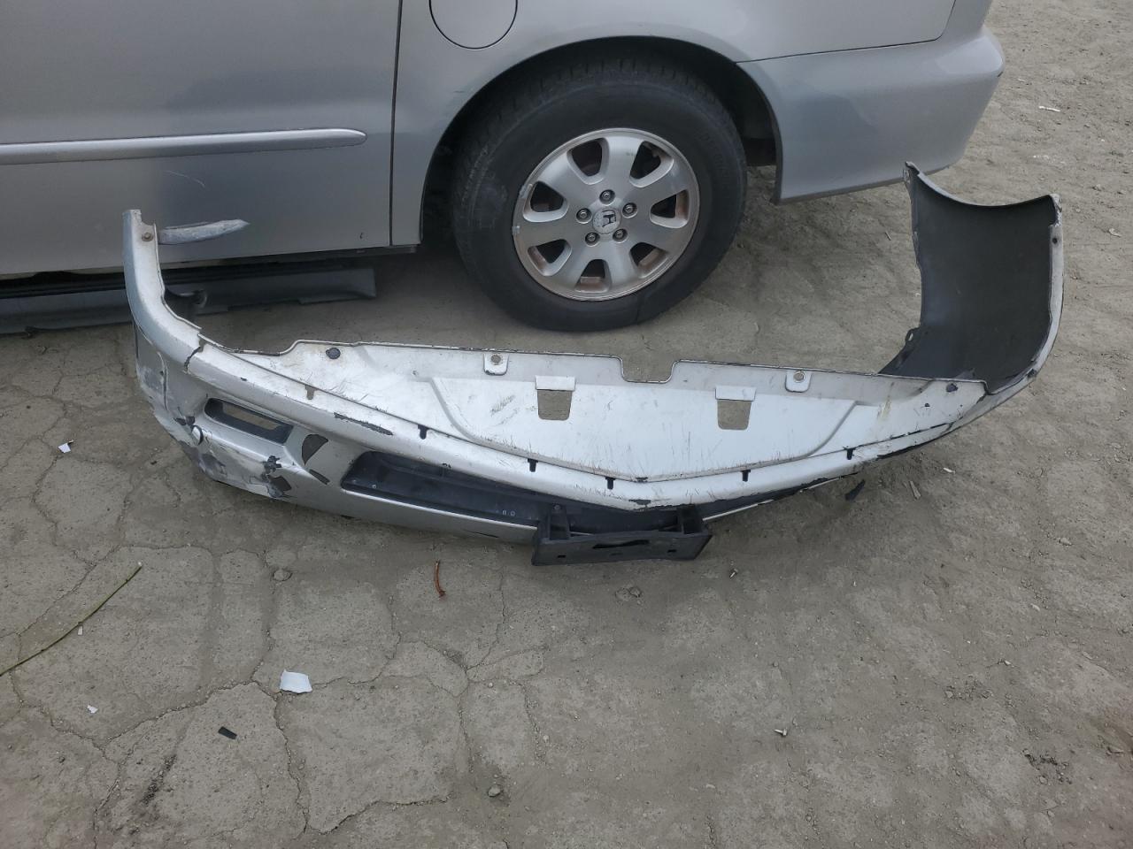 2004 Honda Odyssey - Image 13