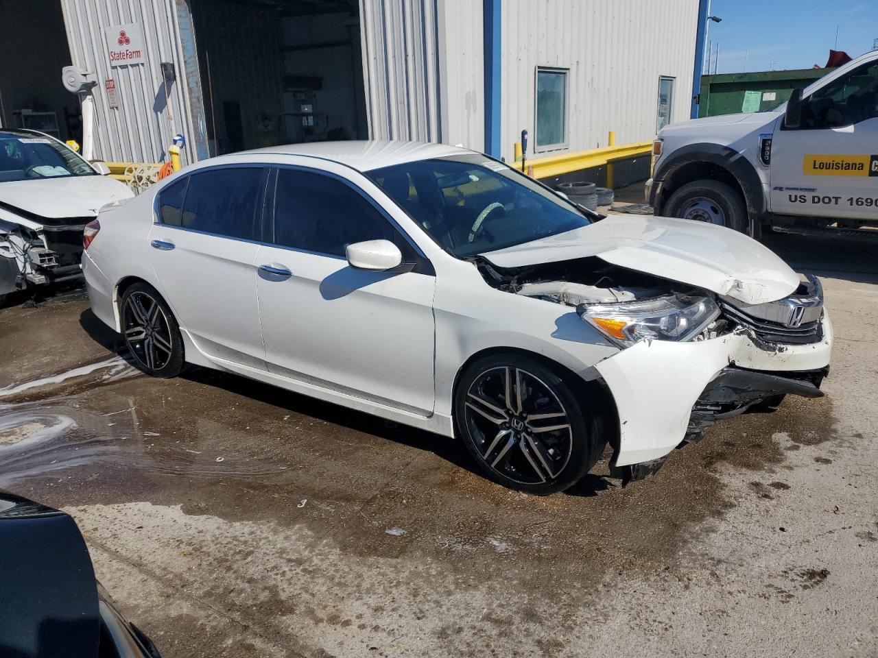 2016 Honda Accord - Image 4