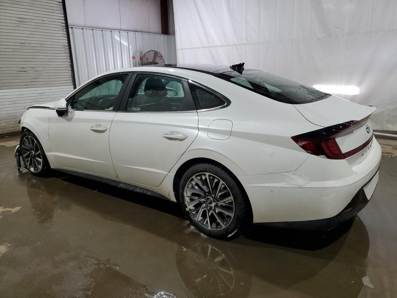 2022 Hyundai Sonata - Image 2