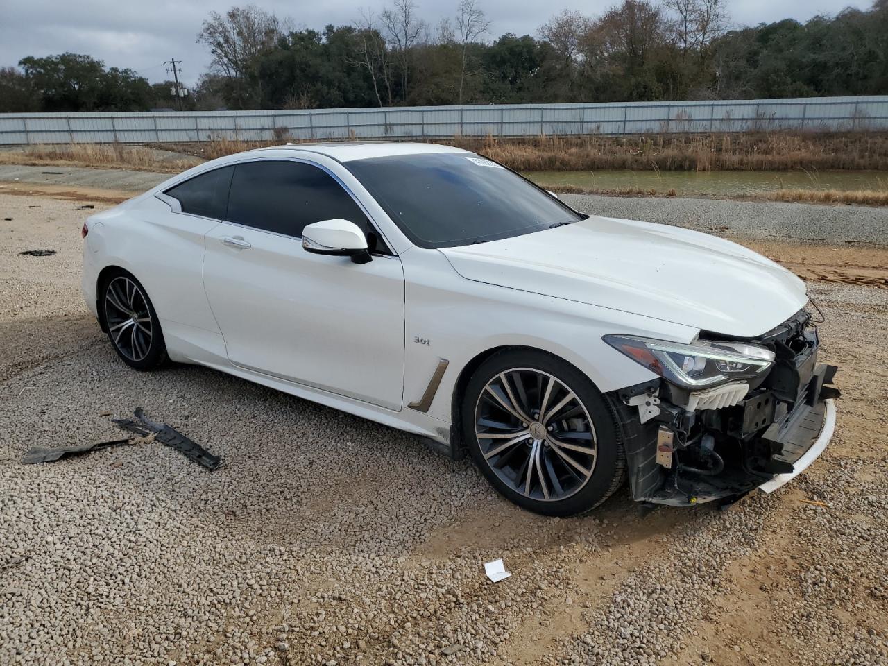 2018 Infiniti Q60 - Image 4