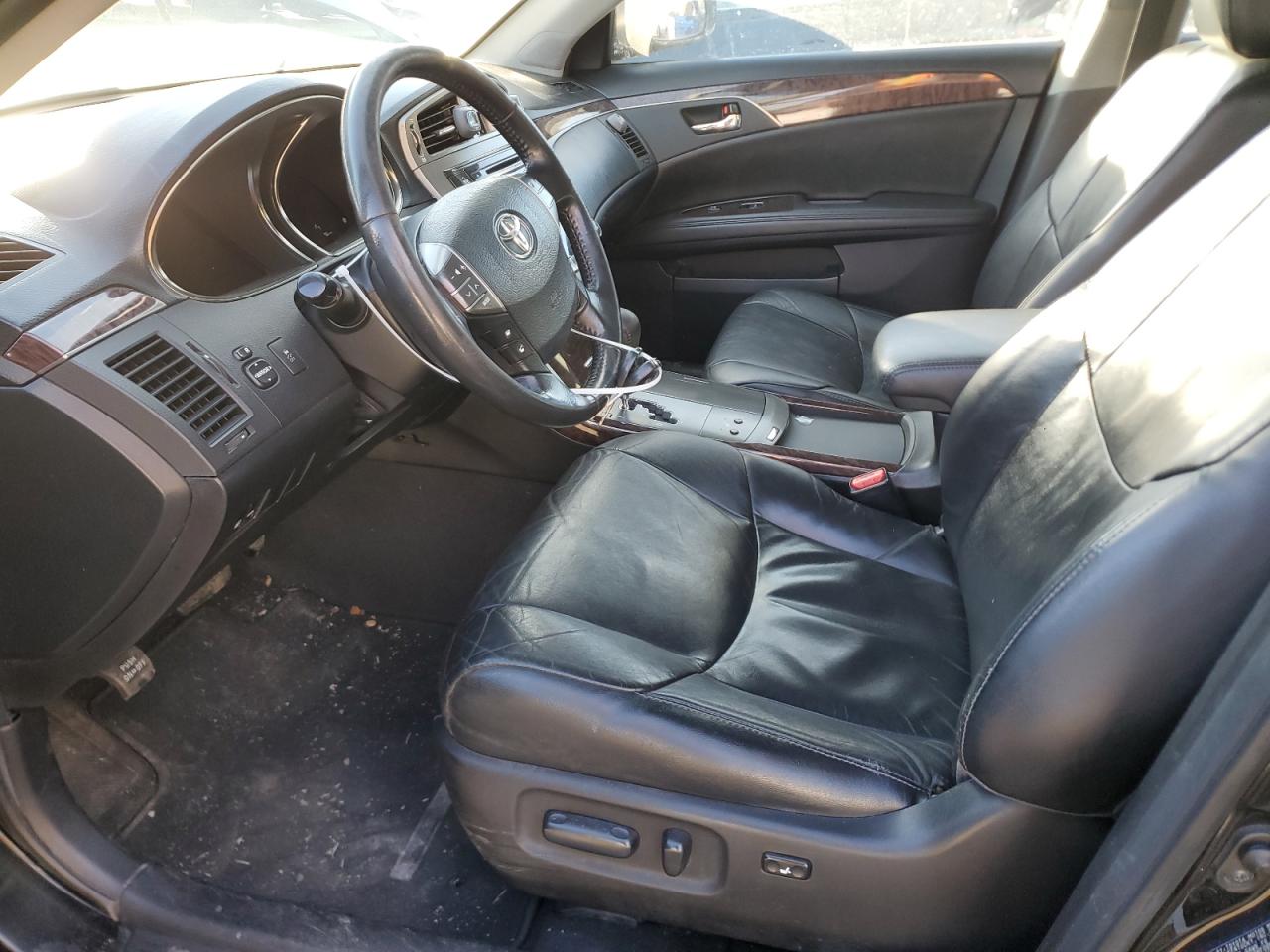 2012 Toyota Avalon - Image 7