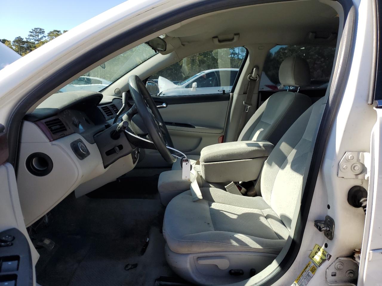 2006 Chevrolet Impala - Image 7
