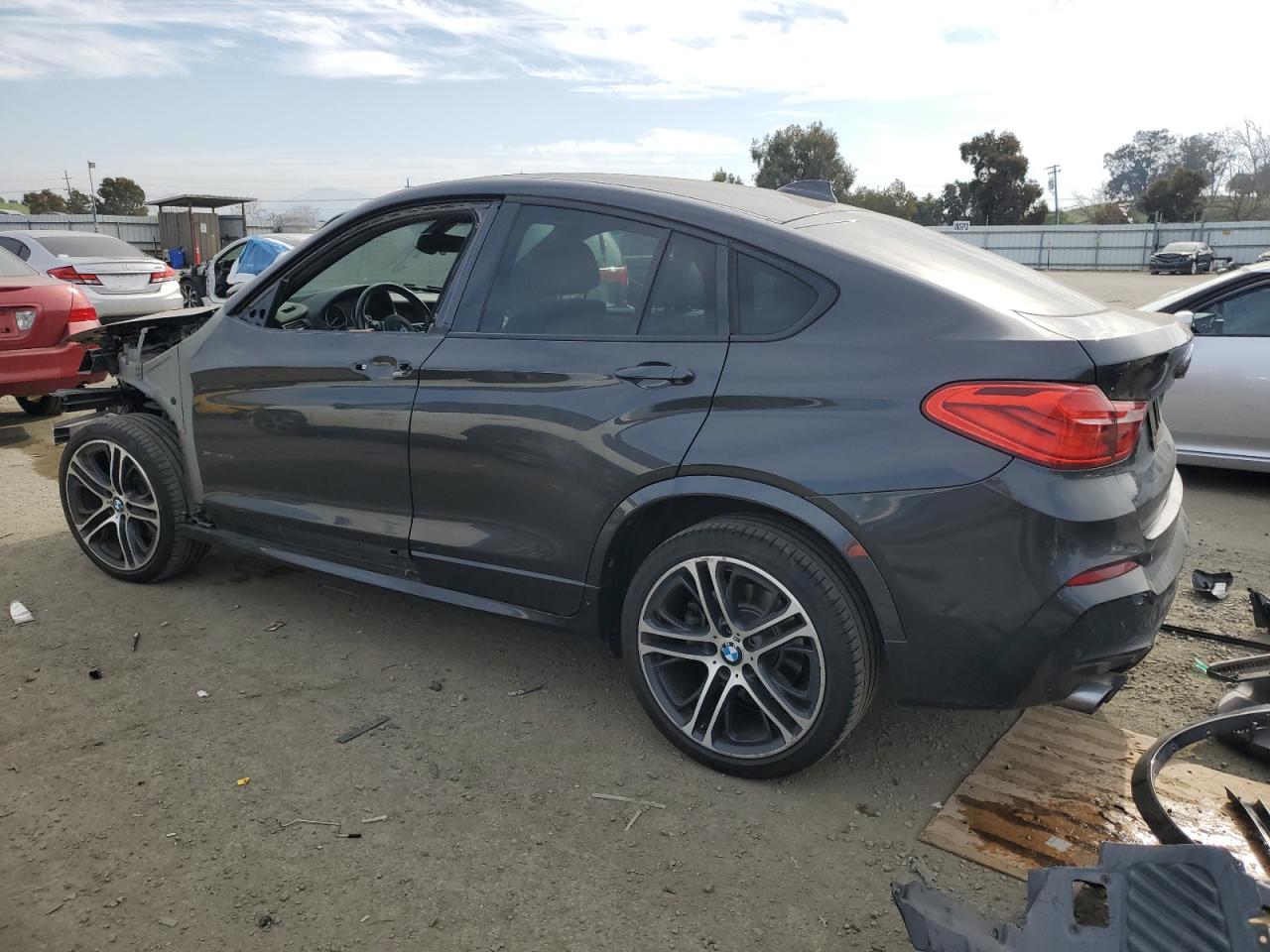 2017 BMW X4 - Image 2