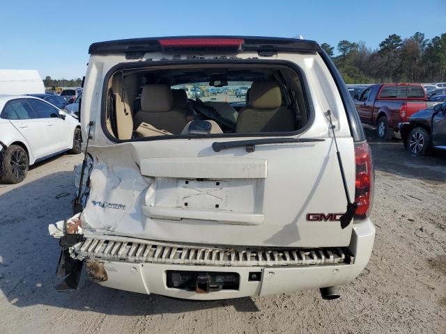 Parquets GMC YUKON 2013 Biały