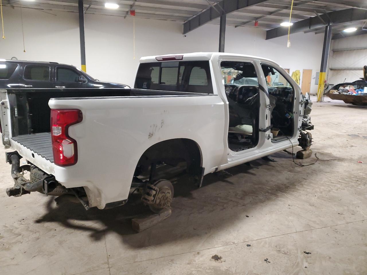 2020 Chevrolet Silverado - Image 3