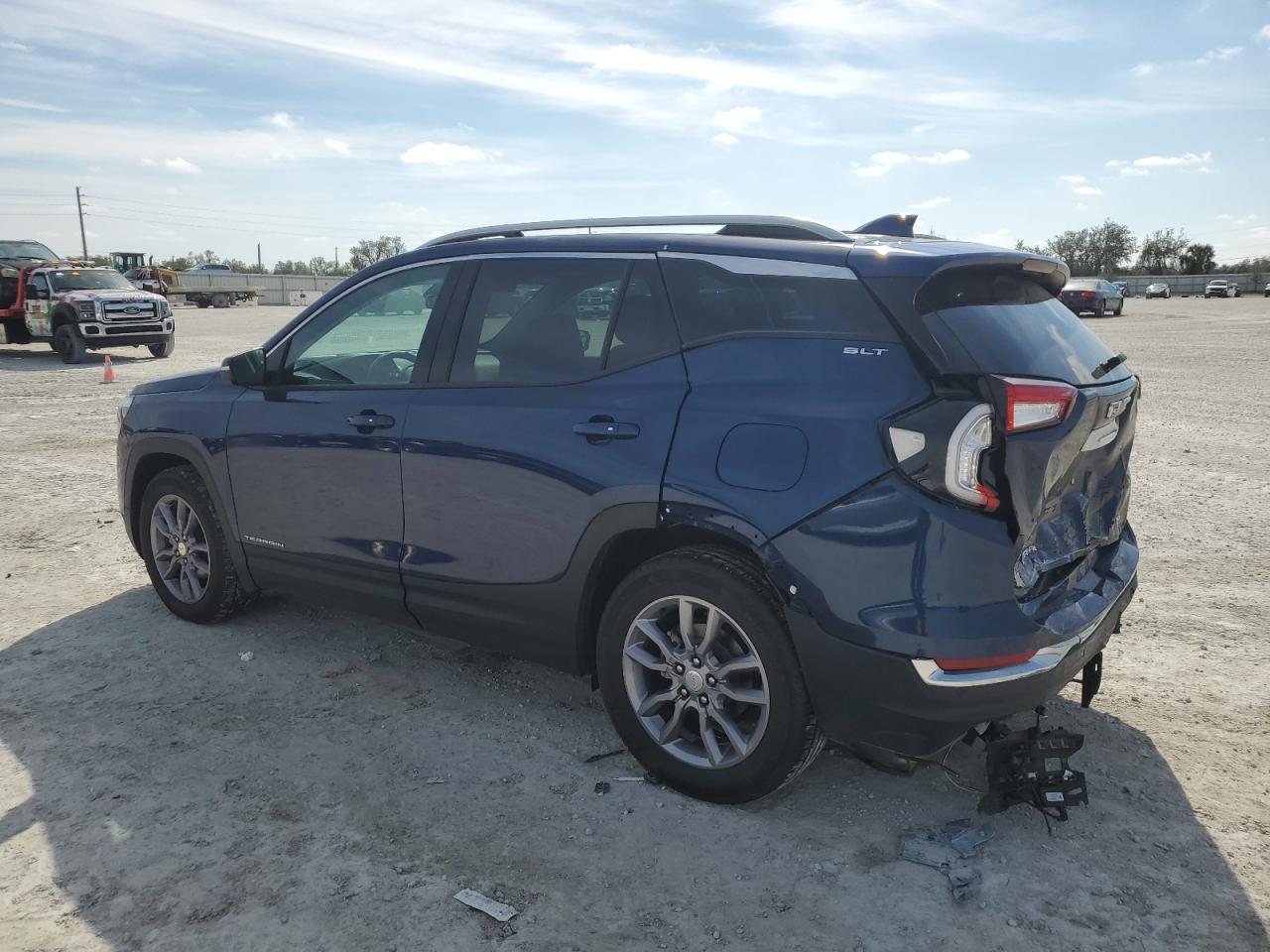 2022 GMC Terrain - Image 2
