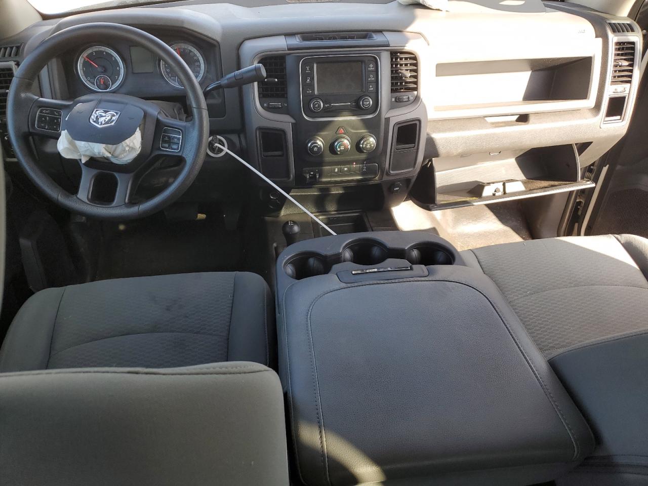 2016 RAM 2500 - Image 8